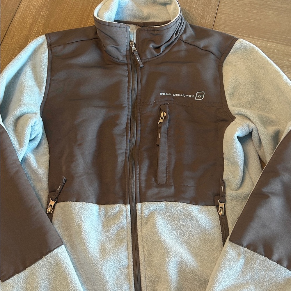Free Country Light Blue and Dark gray‎ Fleece Jacket - Picture 2 of 6